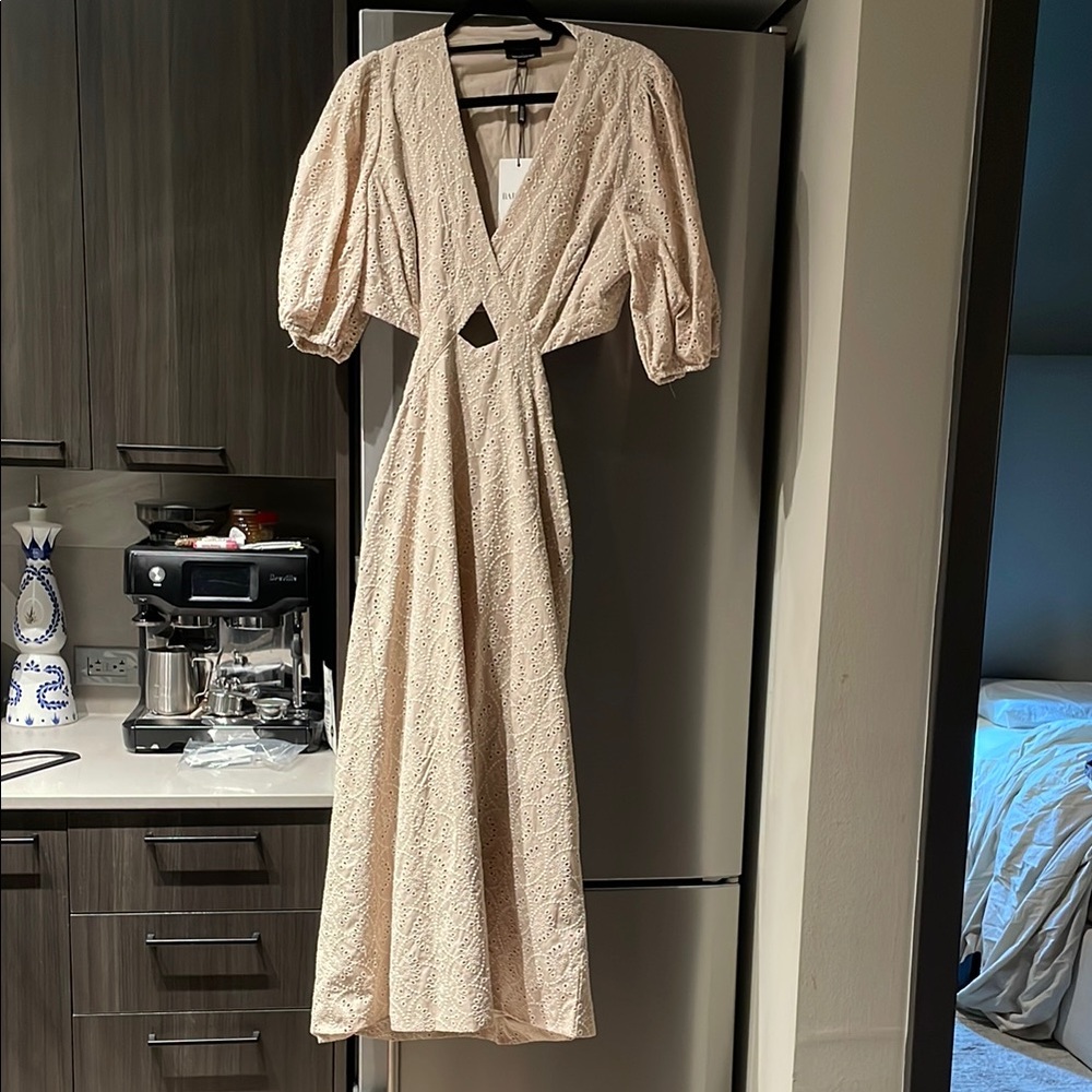 Elegant Cream Lace Dress